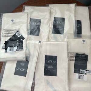 NWT Lauren Ralph Lauren Ivory Napkin Collection total of seven (7)